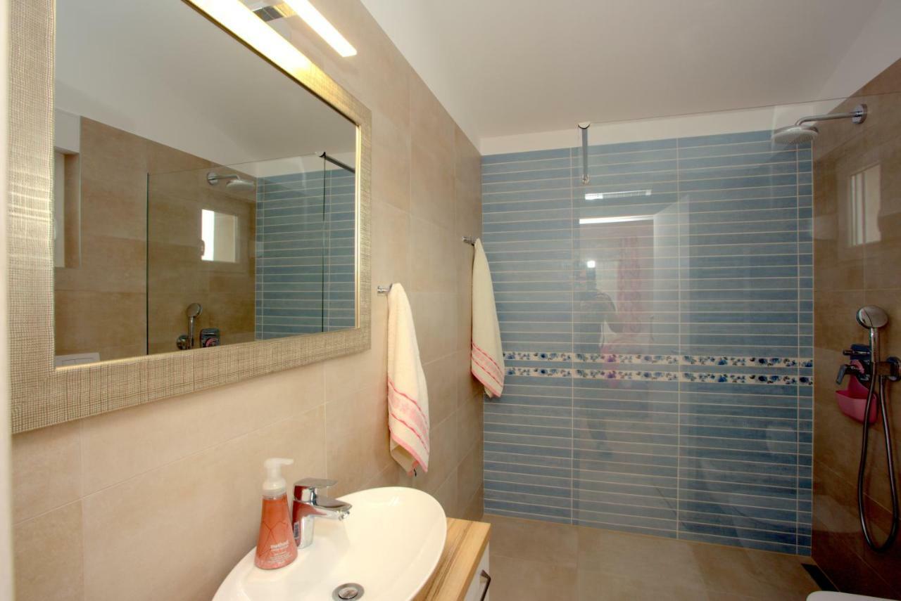 Luxury Villa Lidija Brzac Extérieur photo